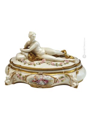 JEWEL CASE WITH LADY Jewel Case Porcelain Capodimonte Casket Box Handmade in Italy Exclusive