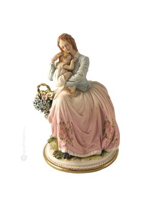 MOTHER SITS WITH BABY IN THE GARDEN Statuette statue figure porcelain Capodimonte handmade made in Italy exclusive