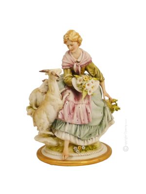 A COUNTRY ENCOUNTER Statuette statue figure porcelain Capodimonte handmade Made in Italy exclusive