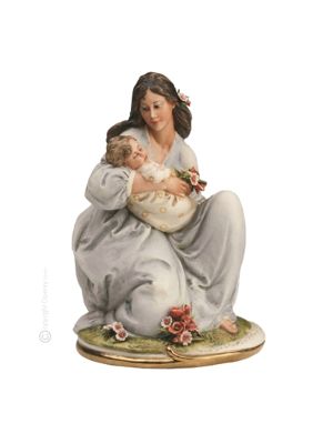 MOTHER WITH BABY Statuette statue figure porcelain Capodimonte handmade made in Italy exclusive